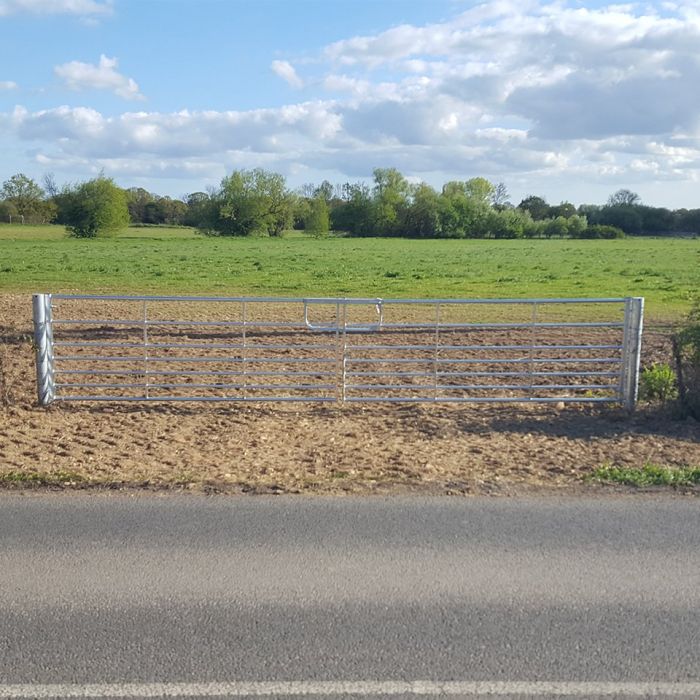 Ashbourne 7 Rail Metal Field Gate Pair