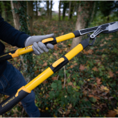 Roughneck XT Pro Telescopic Bypass Loppers 695-945mm