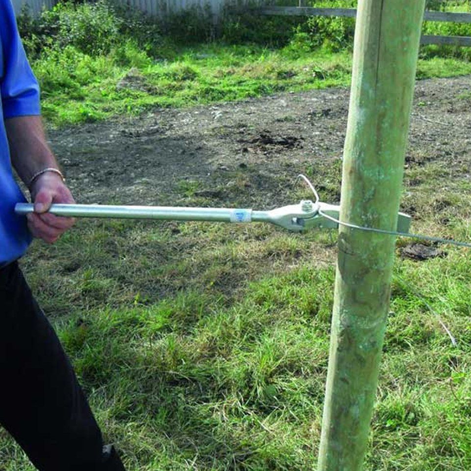 Simple Wire Puller