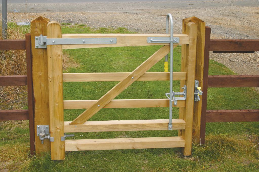 Aston Bridle Gate set