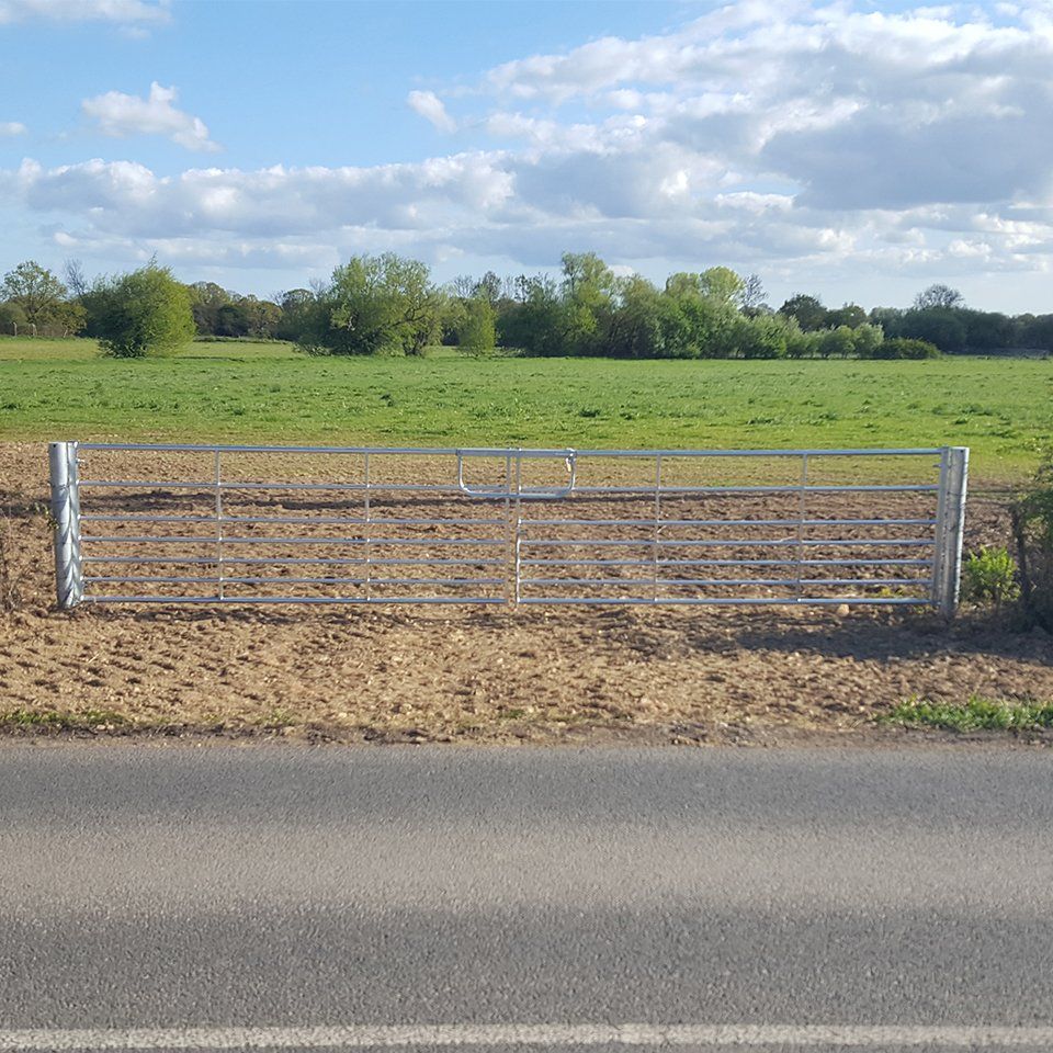 Ashbourne 7 Rail Metal Field Gate Pair